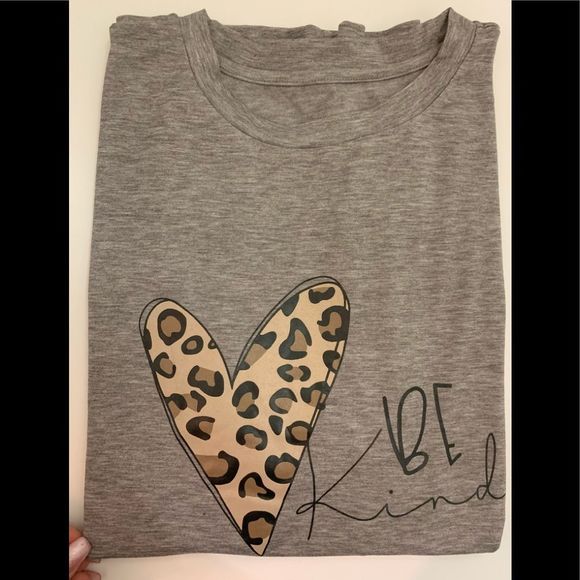 Tshirt - Picture 2 of 2